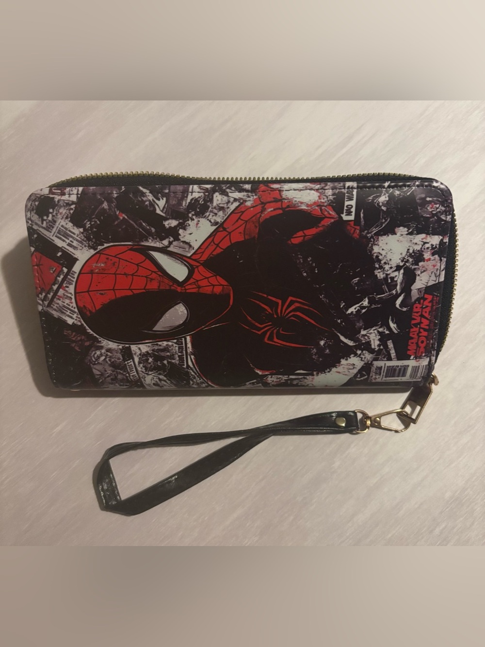 Long wallet Red & Black Spider-Man Graphic Wristlet Clutch
